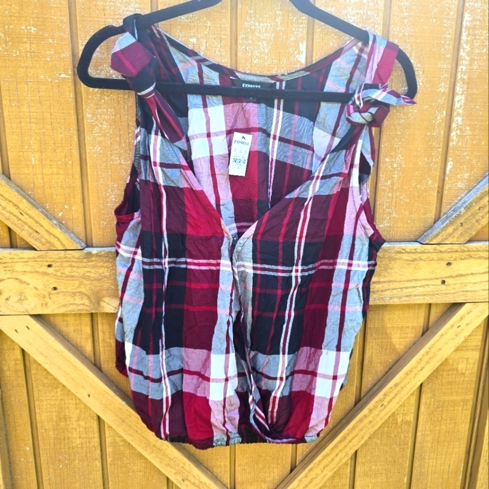 Express Red and White Sleeveless Tank Top NWT Size Large